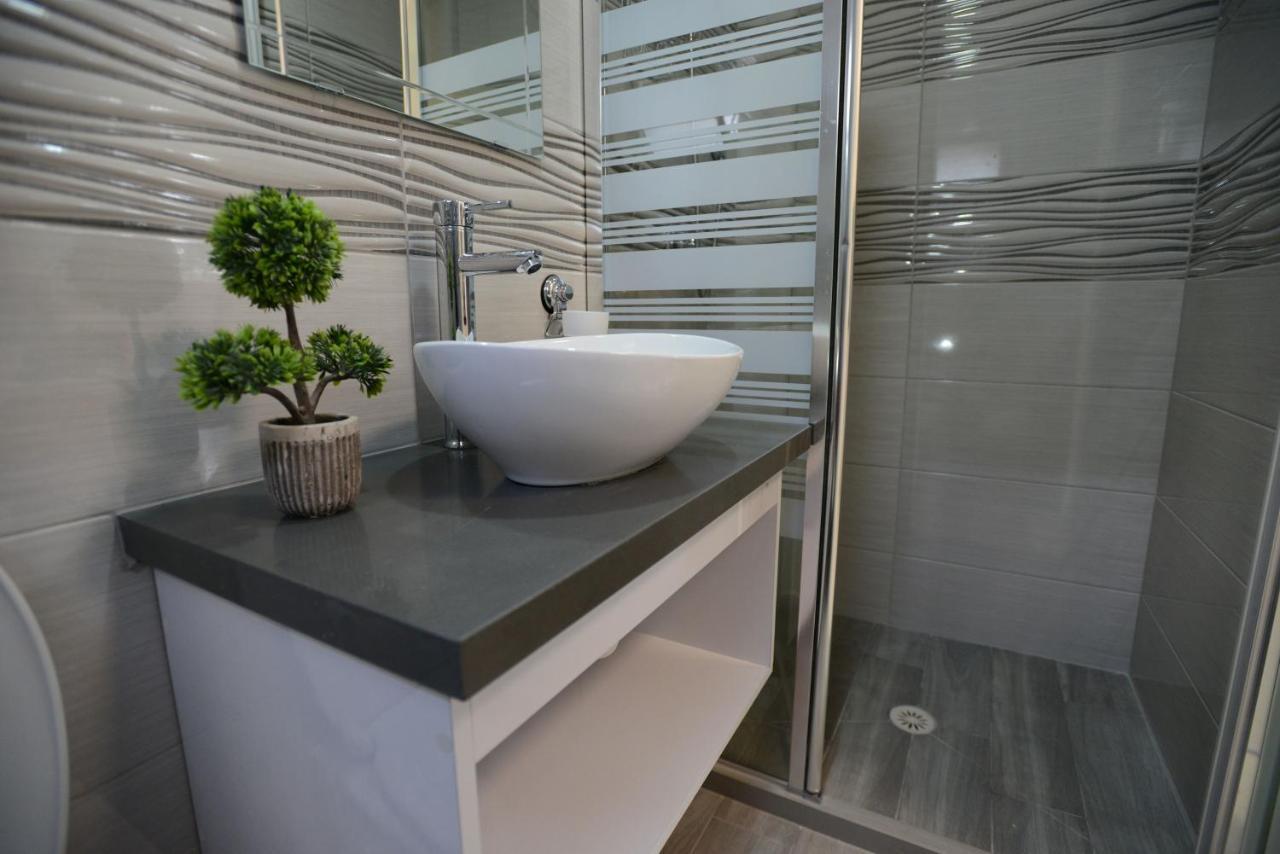 Olga Beach Apartment 28 Hajfa Zewnętrze zdjęcie